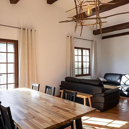 Mas Provencal De 120M2 En Camargue, Avec Piscine Et Parking Inclus, Ideal Pour Des Vacances Arles Exterior foto